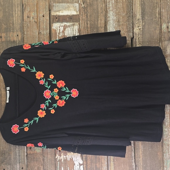 Hannah Black Top with Floral Embroidery And Lace, Asymmetrical Hem, Plus Size 1X - Picture 1 of 5
